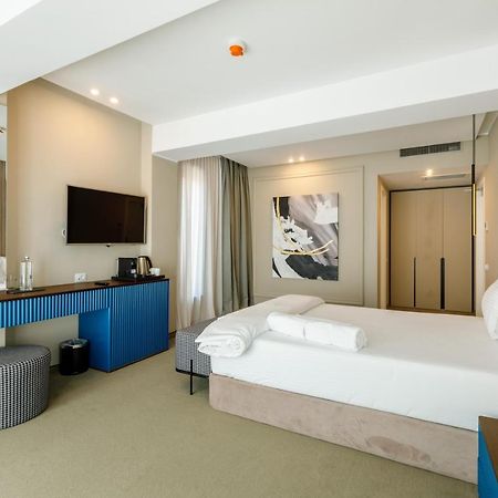 Onal Boutique Hotelier Mamaia Extérieur photo