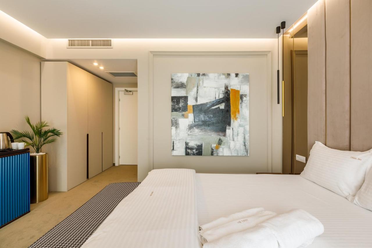 Onal Boutique Hotelier Mamaia Extérieur photo