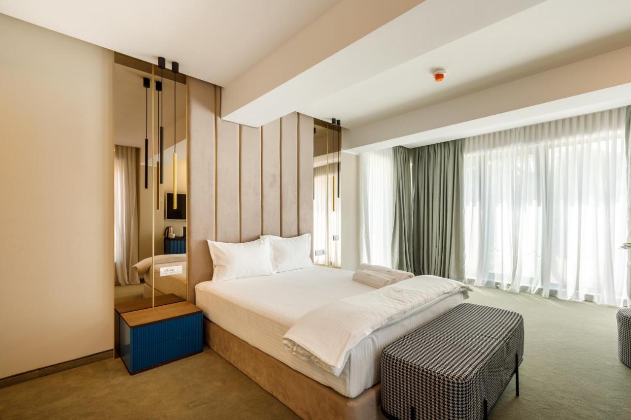 Onal Boutique Hotelier Mamaia Extérieur photo