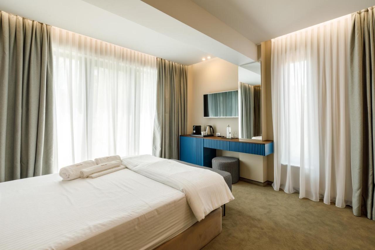 Onal Boutique Hotelier Mamaia Extérieur photo